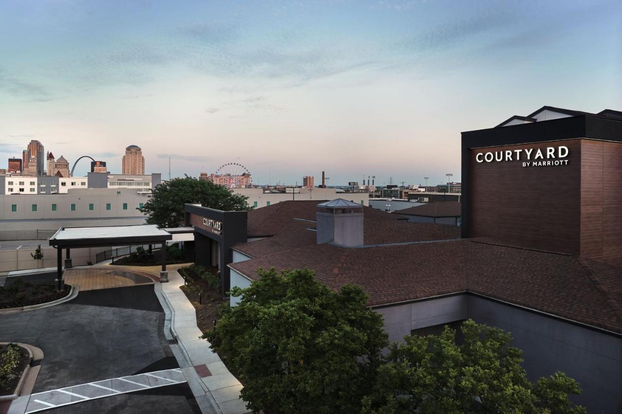 Courtyard By Marriott Downtown West